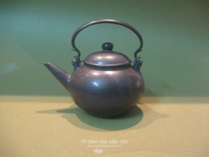 'GONG JI TEAPOT' kính các bác xem vui!